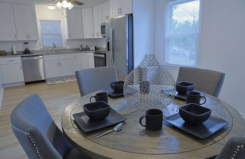 Lebanon House | Centrally Located 3 bed 1 bath