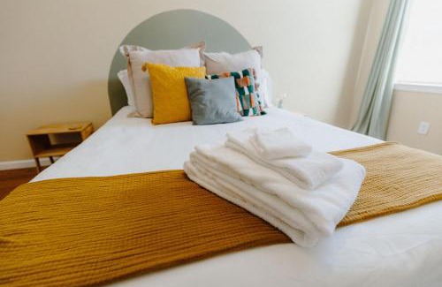 Midtown Apartment | Centrally Located 3BR Overton Square Fast WiFi Free Parking Yes Pets