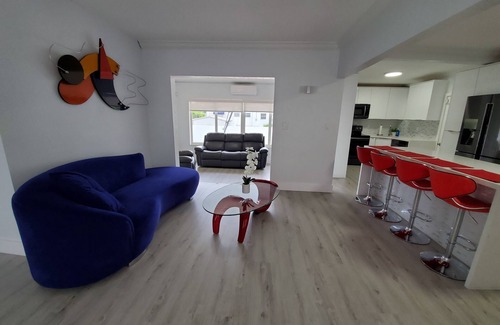 Westchester House | Centrally located 4 bds/3baths heated pool home in the heart of Miami!