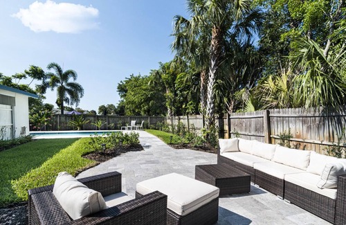 Lake Park House | Centrally located 4 bedroom 3 bathrooms home with new pool!