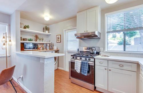 Magnolia Park House | Centrally Located Burbank Duplex Near Hollywood!