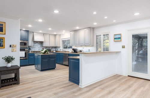 Oak Park - Northwood House | Centrally located cozy home close to everything.
