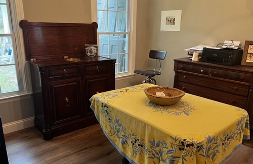 Athens House | Centrally located classic Athens home