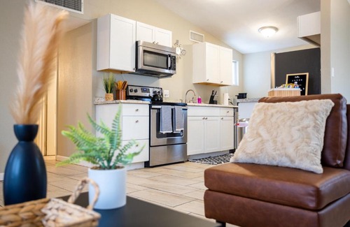 Yuma House | Centrally Located Cozy Home