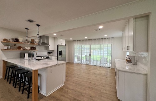 Gulfport House | Centrally located family-sized and pet-friendly home in Gulfport!