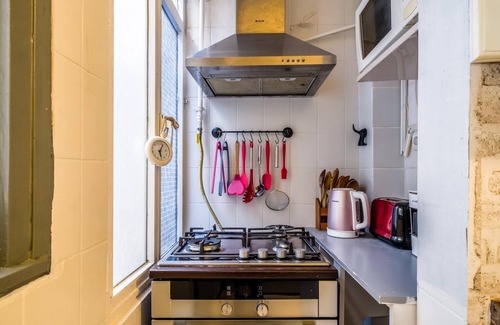 Macka Apartment | Centrally Located Flat in Besiktas