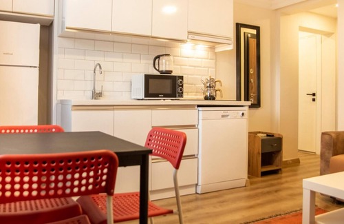 Izmir City Centre Apartment | Centrally Located Flat near Kulturpark Izmir