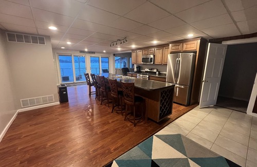 Sister Lakes House | Centrally Located in Heart of Sister Lakes, Michigan