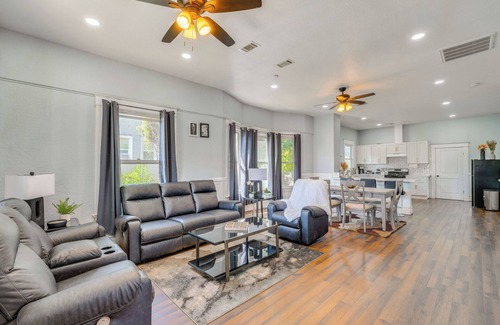 Lodi House | Centrally Located Lodi Home: Walk Downtown!