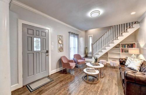 Home Park House | Centrally Located Lux Home - Sleeps 14