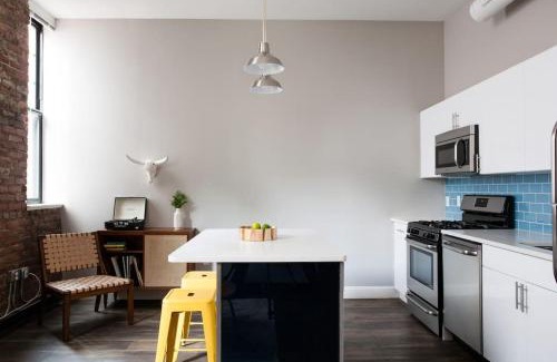 Downtown Boston Apartment | Centrally Located Luxurious Loft Walk Anywhere