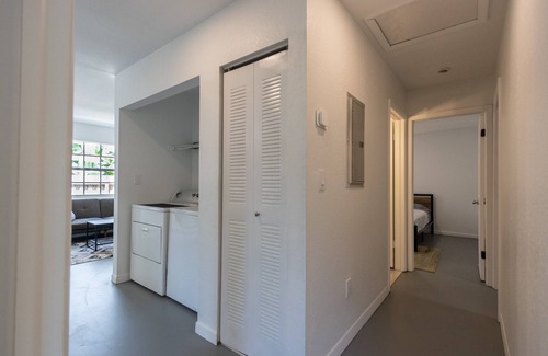 Miami Shores House | Centrally Located Modern Home