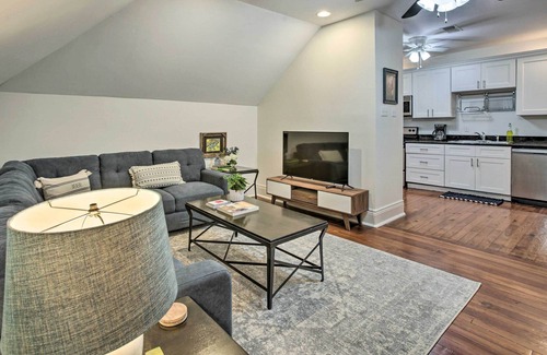 Milan Apartment | Centrally Located New Orleans Condo w/Yard!