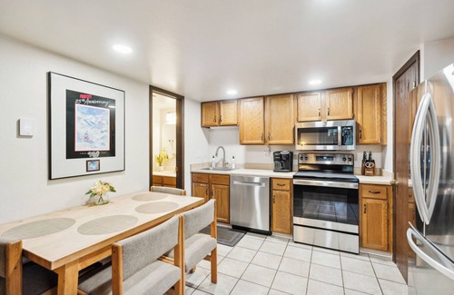 Park City Condo | Centrally located quiet condo in Park City tucked beneath the Canyons Ski Resort