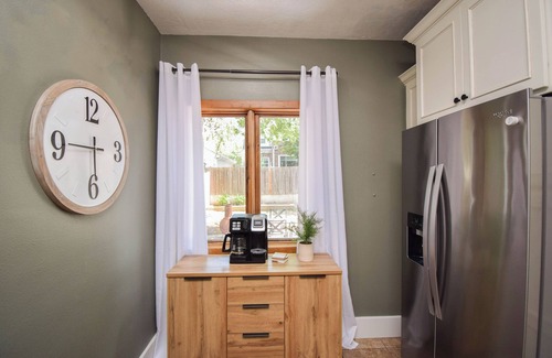 Sioux Falls House | Centrally Located Updated 1927 Art Deco