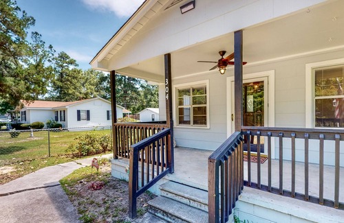 Bloomingdale House | Centrally Located - Boat Parking & Large Yard