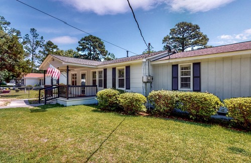 Bloomingdale House | Centrally Located - Boat Parking & Large Yard