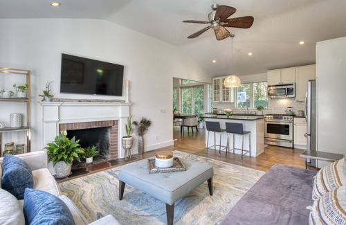 East Hampton North House | Centrally located East Hampton Beach Cottage!