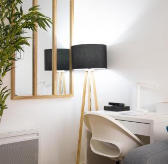 Blain Apartment | Centre-ville - Fibre - Netflix - Le Beverley Studio