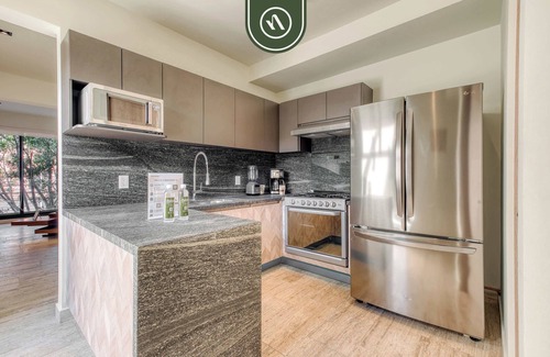 Colonia Roma Apartment | Centric 2 BR Condo in the Heart Roma Norte