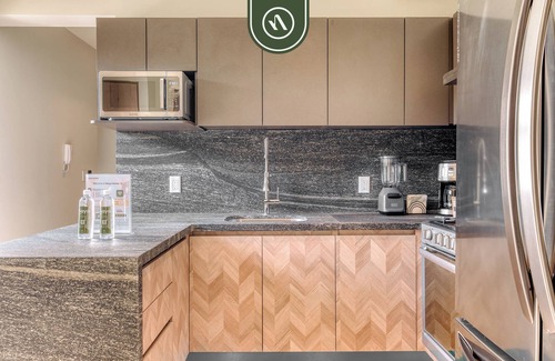 Colonia Roma Apartment | Centric 2 BR Condo in the Heart Roma Norte