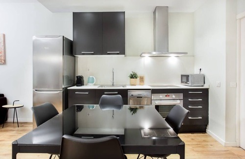 El Raval Apartment | Centric 3bedroom in Las Ramblas