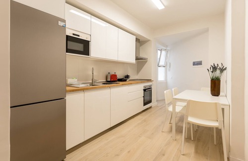 Santa Cruz de Tenerife Condo | Centric in Plaza del Principe. 300mb wifi.