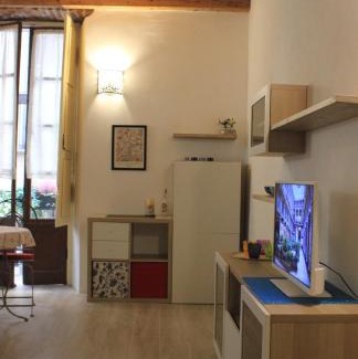 Roman Quarter Apartment | Centro Storico Home
