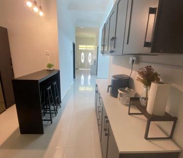 Kampong Raja House | Cerah Homestay
