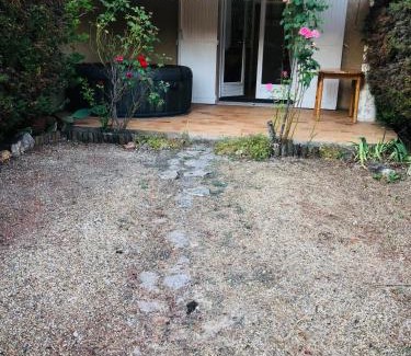 Greoux-les-Bains Apartment | CERES