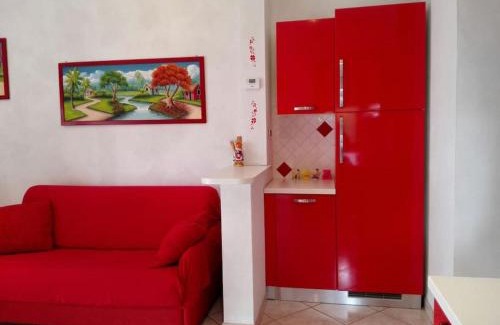 Ceriale Apartment | CERIALE AMPIO GIARDINO VISTA MARE