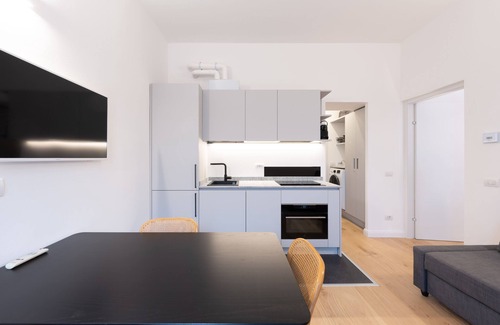 Cernobbio Apartment | [Cernobbio Center] Modern Oasis with Parking