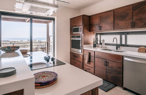 Cerritos Condo | Cerritos Surf Residences