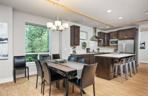 Woodstock House | Cesar's Townhome