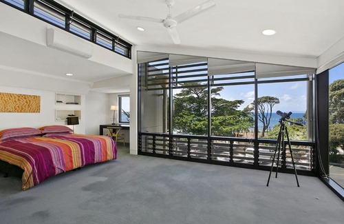 Point Lonsdale House | Cetacea