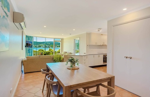 Merimbula Apartment | Cetacea Luxury Apartments - 2 Bedroom Lake View Apartment - Disability Accessibl