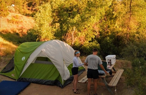 Pinehurst RV Rental | CG05 Medium 30X40 ft. Campsite/Shower - Kings Canyon & Sequoia NP