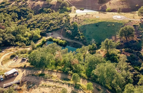 Pinehurst RV Rental | CG36 Small 15X25 ft. Campsite/Shower - Kings Canyon & Sequoia NP