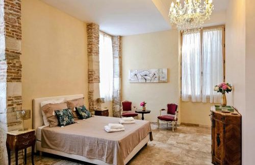 Vicq-d'Auribat Bed & Breakfast | Château Arche d'Aure