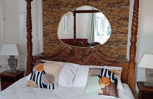 Mons-Boubert Other | Château Baie de Somme sleeps 10 in four-poster beds