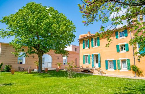 Ribaute House | Château Ciceron