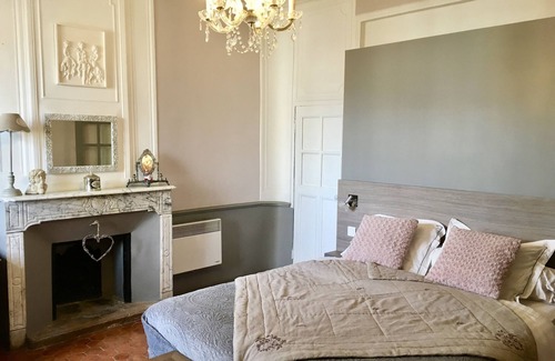 Gemenos Bed & Breakfast | Château de Jouques
