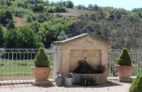 Valensole Bed & Breakfast | Château du Grand Jardin