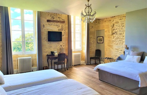 Puisseguin Hotel | Château Fleur de Roques