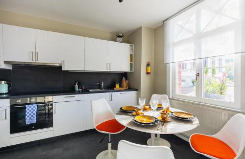 Cuesmes Apartment | Château La Fontaine - Stylish Manor - Green Environment