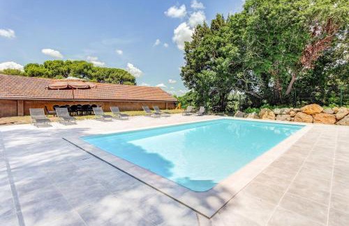 Pezenas House | Château Saint Martin de Graves