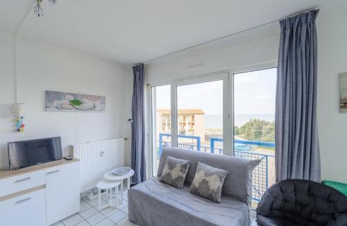 Quartier du Casino Apartment | Châtelaillon-Plage : T2 panoramique sur la mer pour 2 avec piscine - FR-1-535-2