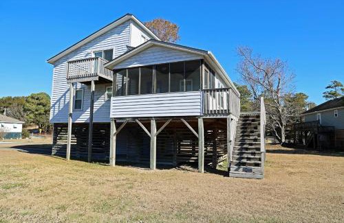 Colington Harbour House | CH103- Beach Retreat