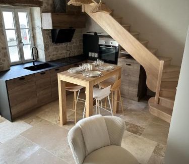 Sainte-Marie-de-Re House | Chai rénové plein centre à 5minutes à pied de la plage