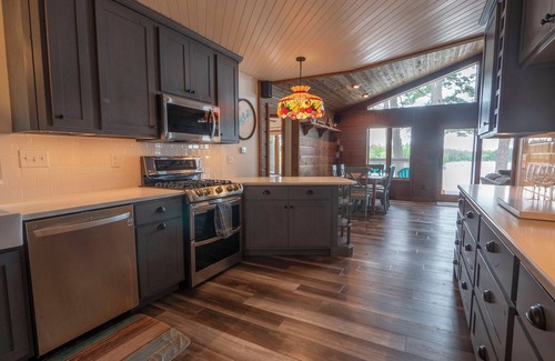 Waupaca House | Chain Lakefront Retreat Awesome Sandbar Newly remodeled
